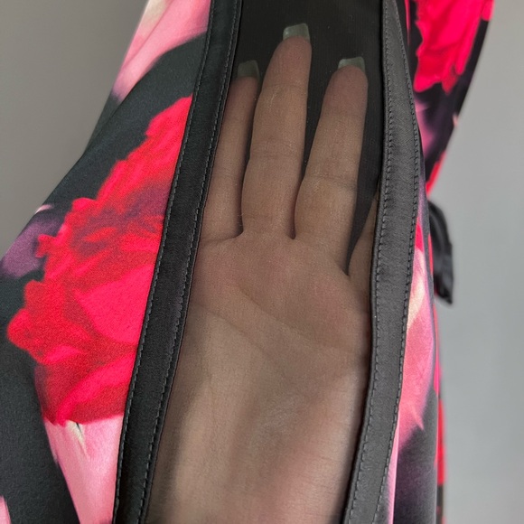 Victoria’s Secret Black and Pink Floral Kimono Robe Sz M/L - Picture 5 of 8